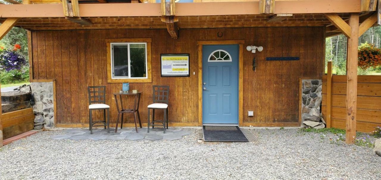 Southern Bluff Bed & Breakfast Солдотна Экстерьер фото